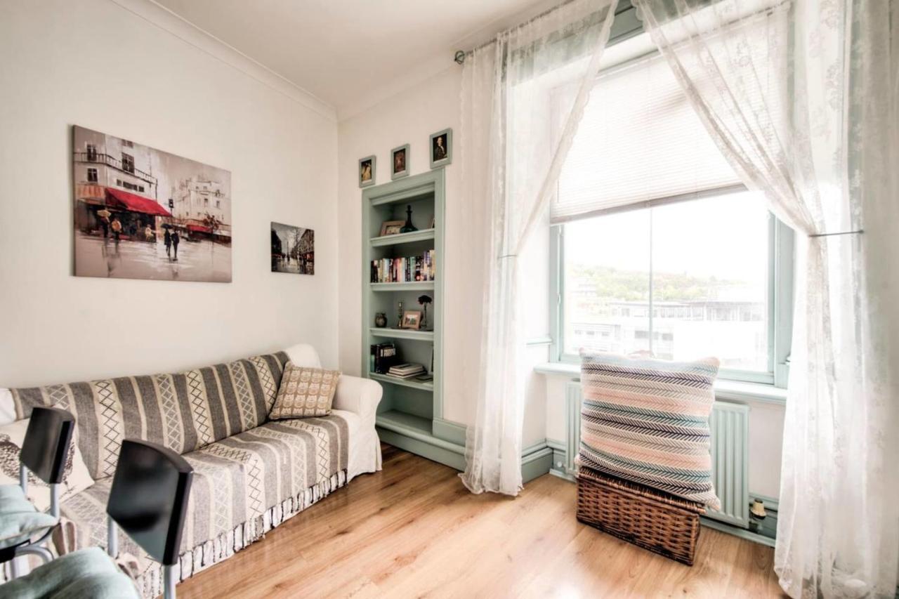 Guestready - Cosy Home 5 Minutes From Waverley! Edynburg Zewnętrze zdjęcie