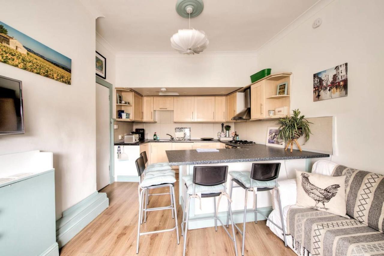 Guestready - Cosy Home 5 Minutes From Waverley! Edynburg Zewnętrze zdjęcie